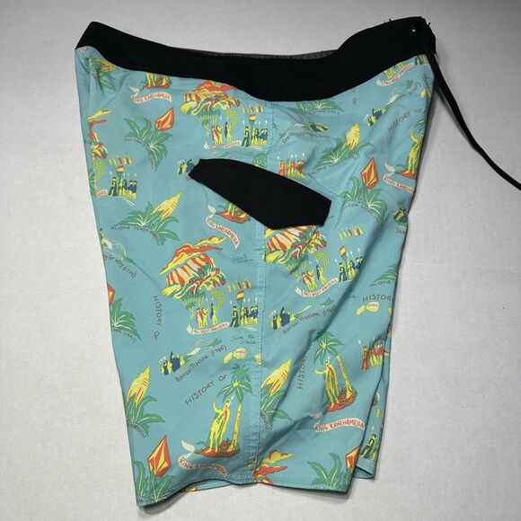Volcom Board Shorts Mens Mod Tech Hawaii Swim Trunks Surf Beach UK Flag Size 31 - Picture 9 of 12